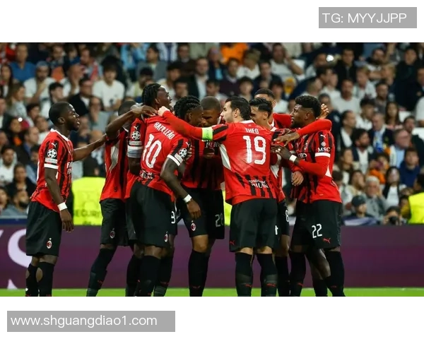 世界杯激战曼联逆转AC米兰红牌争议引发全场热议数据分析揭秘