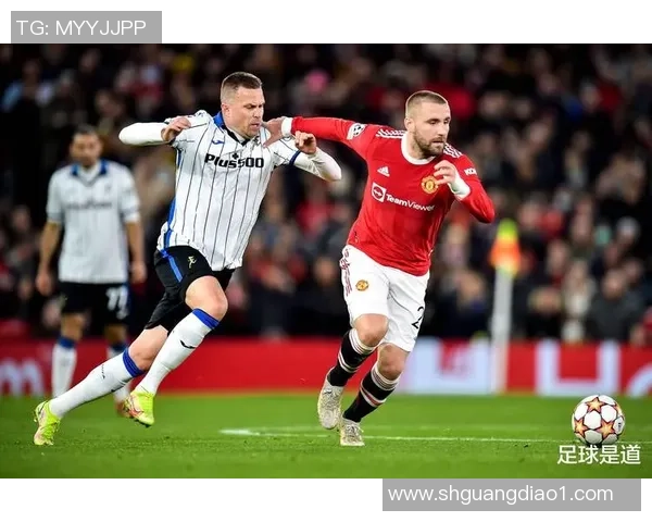 欧联杯经典对决曼联逆转曼城补时绝杀引爆全场激情