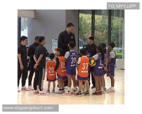 姚明退役之际赞助活动盛大举行引发篮球界热议与关注