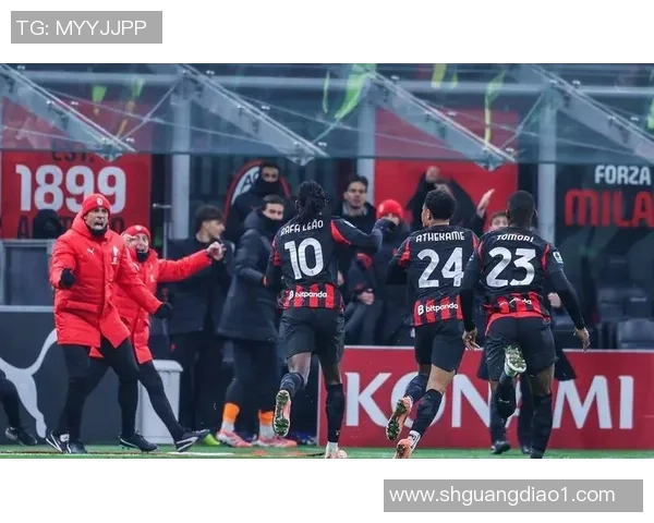 中超激战:AC米兰大胜切尔西红牌事件引发全场热议战术分析揭秘 中超激战:AC米兰大胜切尔西红牌事件引发全场热议战术分析揭秘