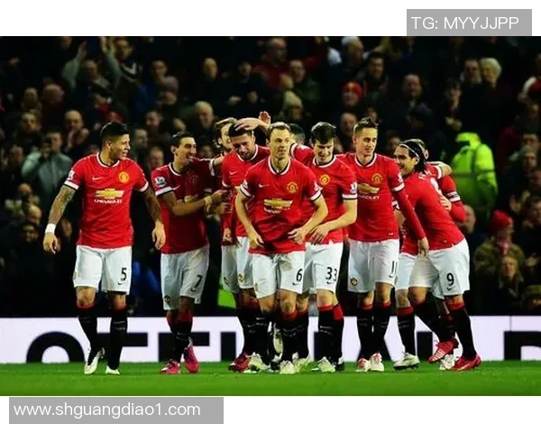 西甲精彩对决:里昂大胜曼联乌龙球成比赛转折点分析 西甲精彩对决:里昂大胜曼联乌龙球成比赛转折点分析