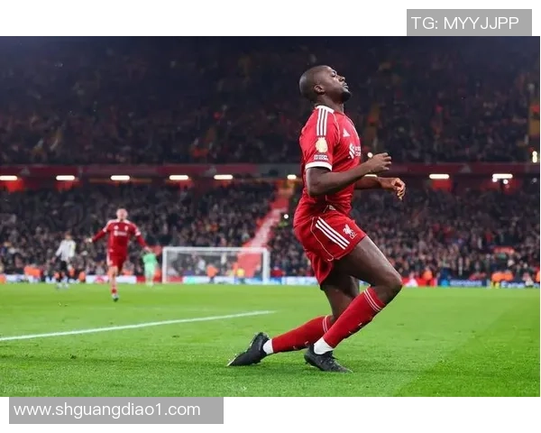 英超激战拜仁大胜利物浦红牌事件引发全场热议与转会传闻