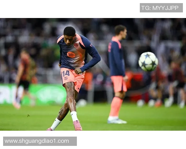 意甲激战：多特蒙德与巴萨互交白卷战术解析与帽子戏法瞬间回顾