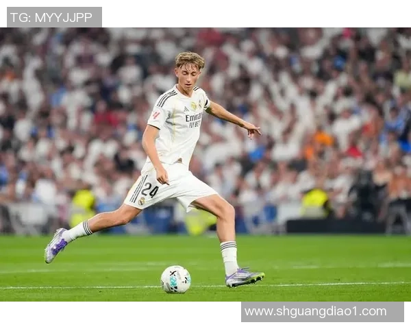 欧联杯惊现冷门皇马与波尔图激战成和引发全场热议