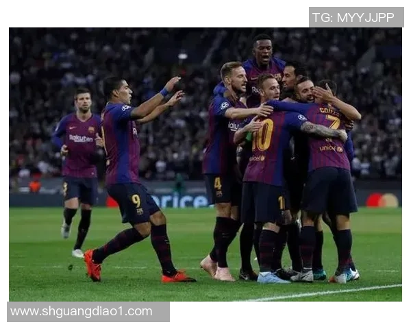 热刺友谊赛大胜巴萨3-0赛场爆冷瞬间引发热烈讨论 热刺友谊赛大胜巴萨3-0赛场爆冷瞬间引发热烈讨论